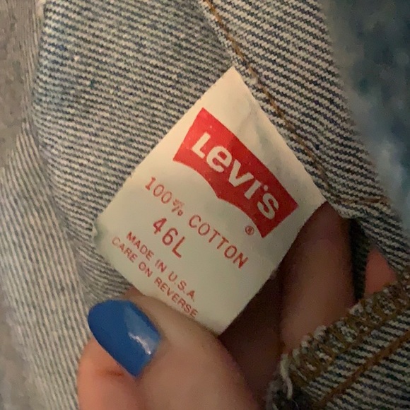 -SOLD- Vintage Levi’s Trucker Jean Jacket - Picture 5 of 6